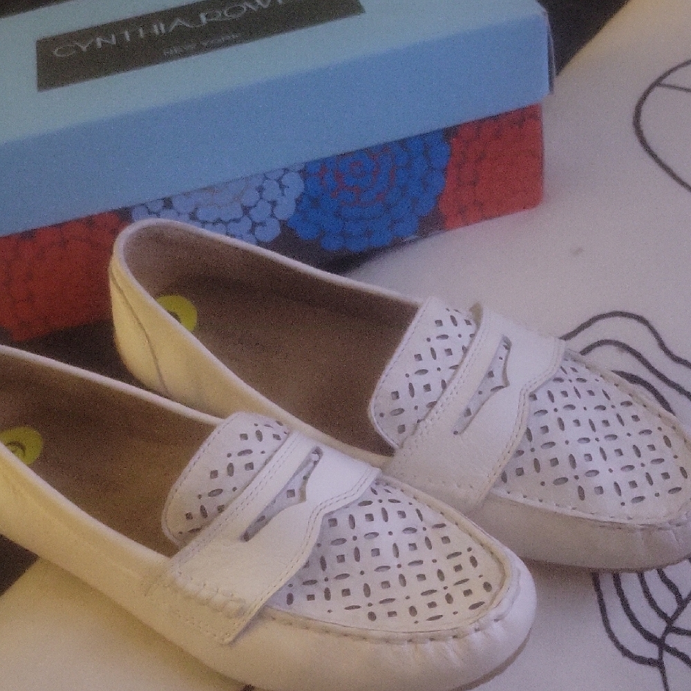 Cynthia Rowley Cream Perforated Loafers